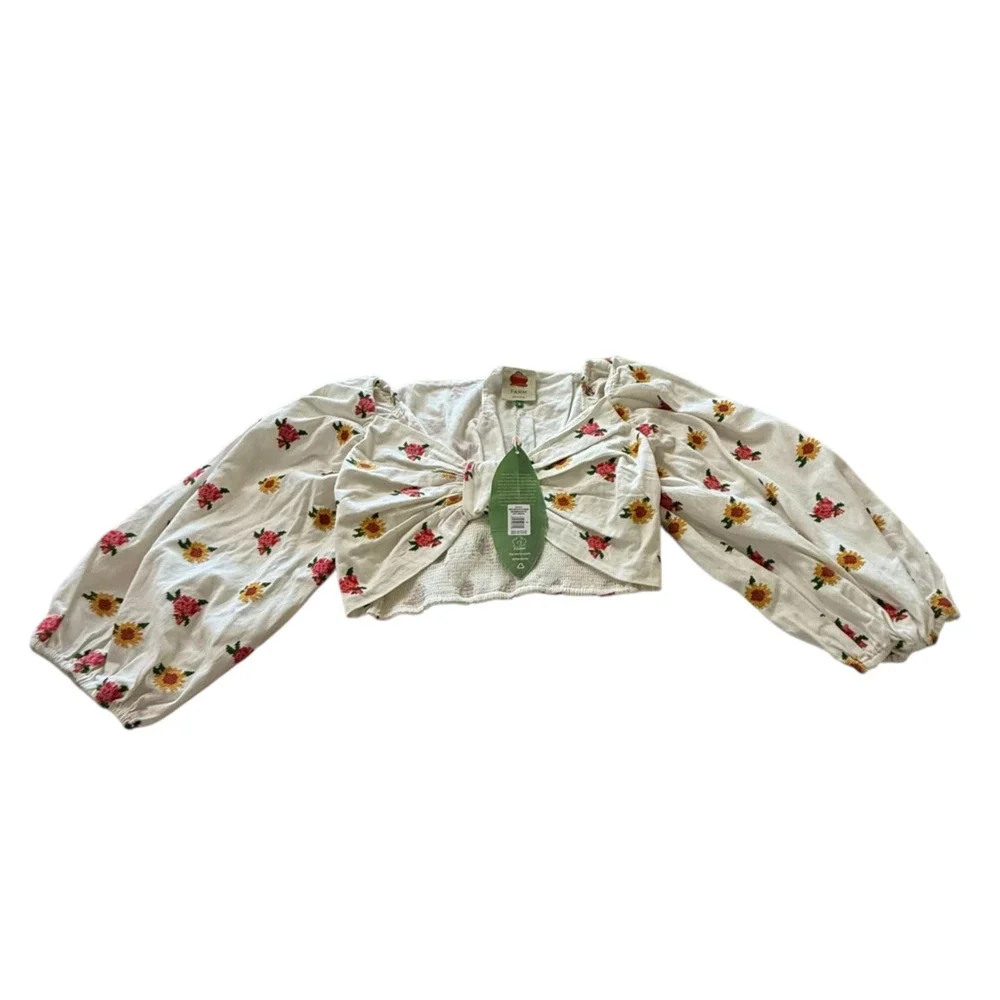 NEW Farm Rio Embroidered Cross Stitch Crop Top Off White Puff Sleeve Size Small
